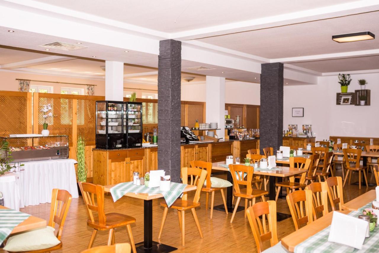 Alter Wirt Putzbrunn Hotel Exterior photo