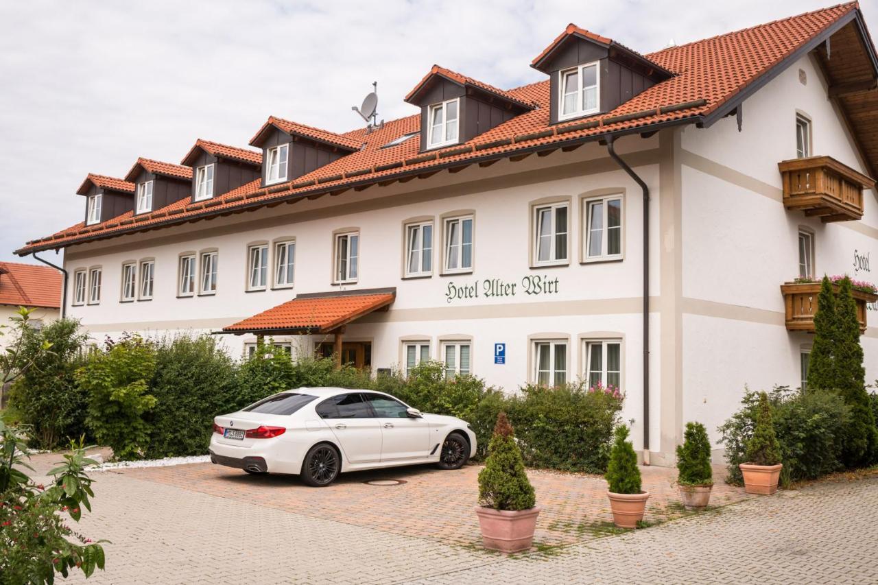 Alter Wirt Putzbrunn Hotel Exterior photo